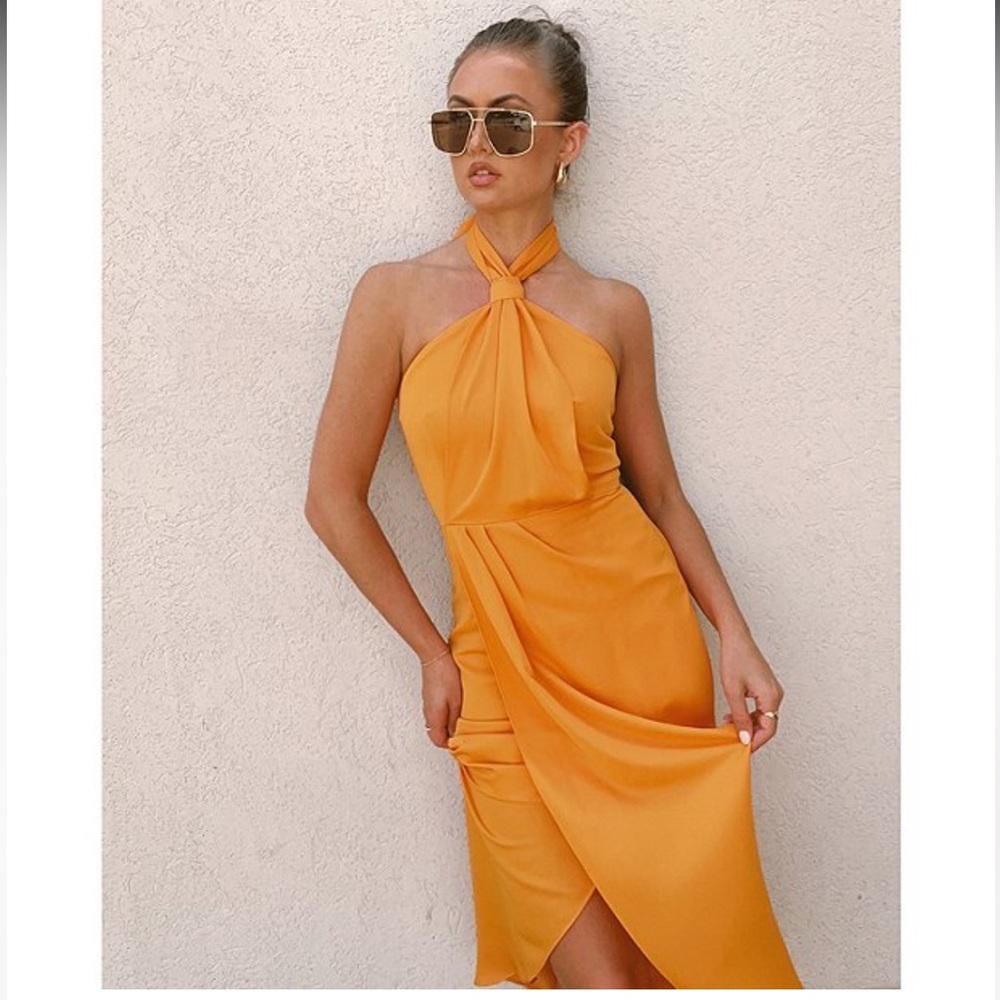 NWT Gianni Bini Addie Halter Neck Sleeveless Crepe Tulip Hem Midi Dress